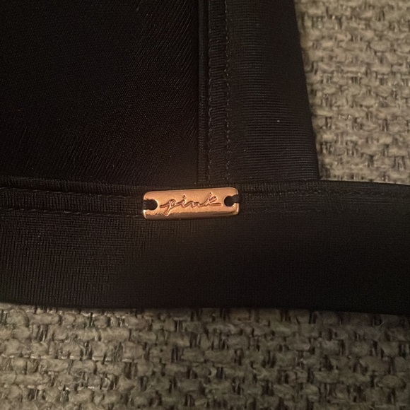 Bikini - Picture 2 of 2